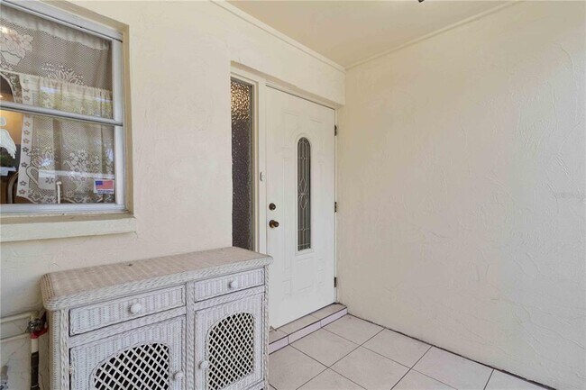 Foto del edificio - 6215 Green View Cir