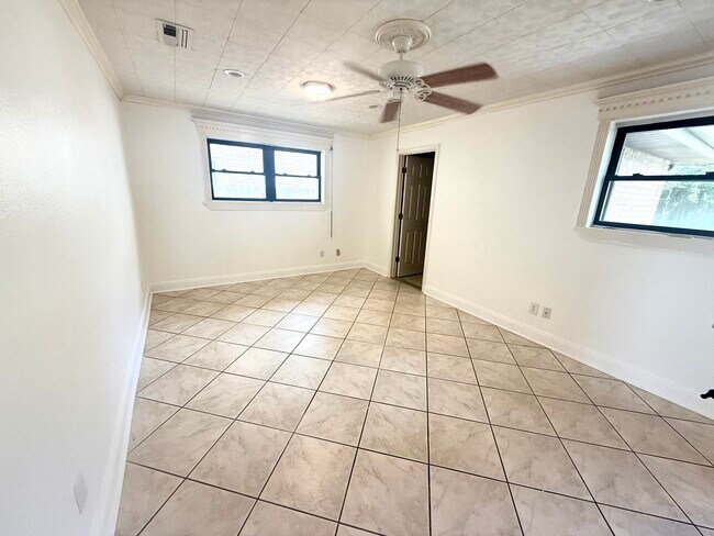 Foto del edificio - 1459 Aris Ave