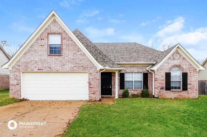 Primary Photo - 50 CLEAR SPRING DR, Oakland, TN 38060