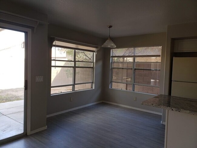 Building Photo - AVAILABLE NOW!!! - NEW FLOORING - NO CARPET