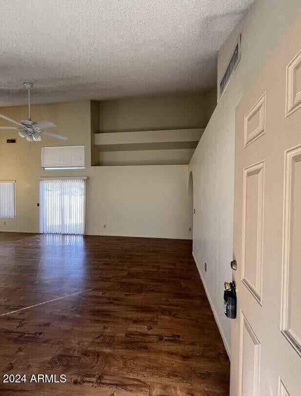 Foto del edificio - 3961 W Chicago St