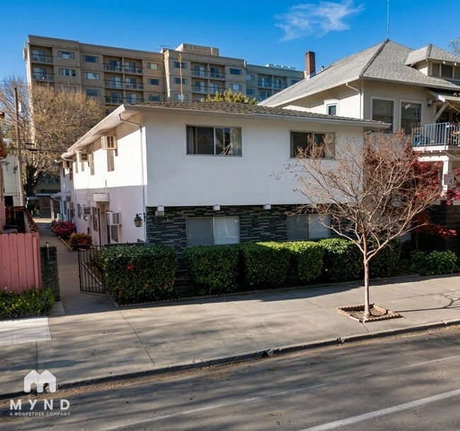 Building Photo - 2516 I St