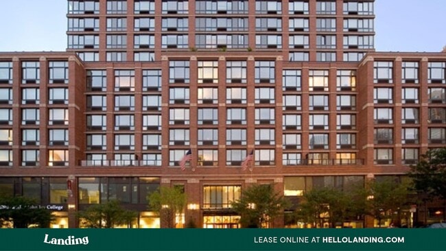 Building Photo - 500 W 56th St
