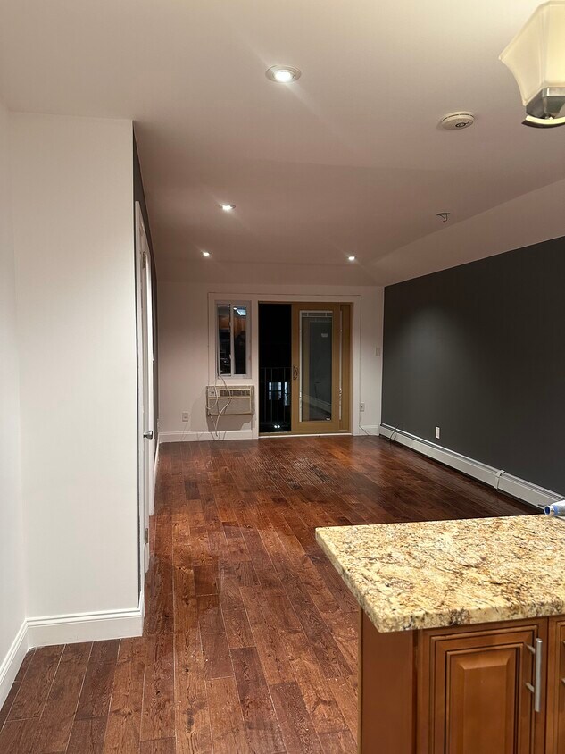 Foto principal - 14146 Pershing Cres