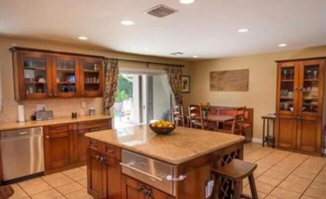 Building Photo - 22811 Gershwin Dr