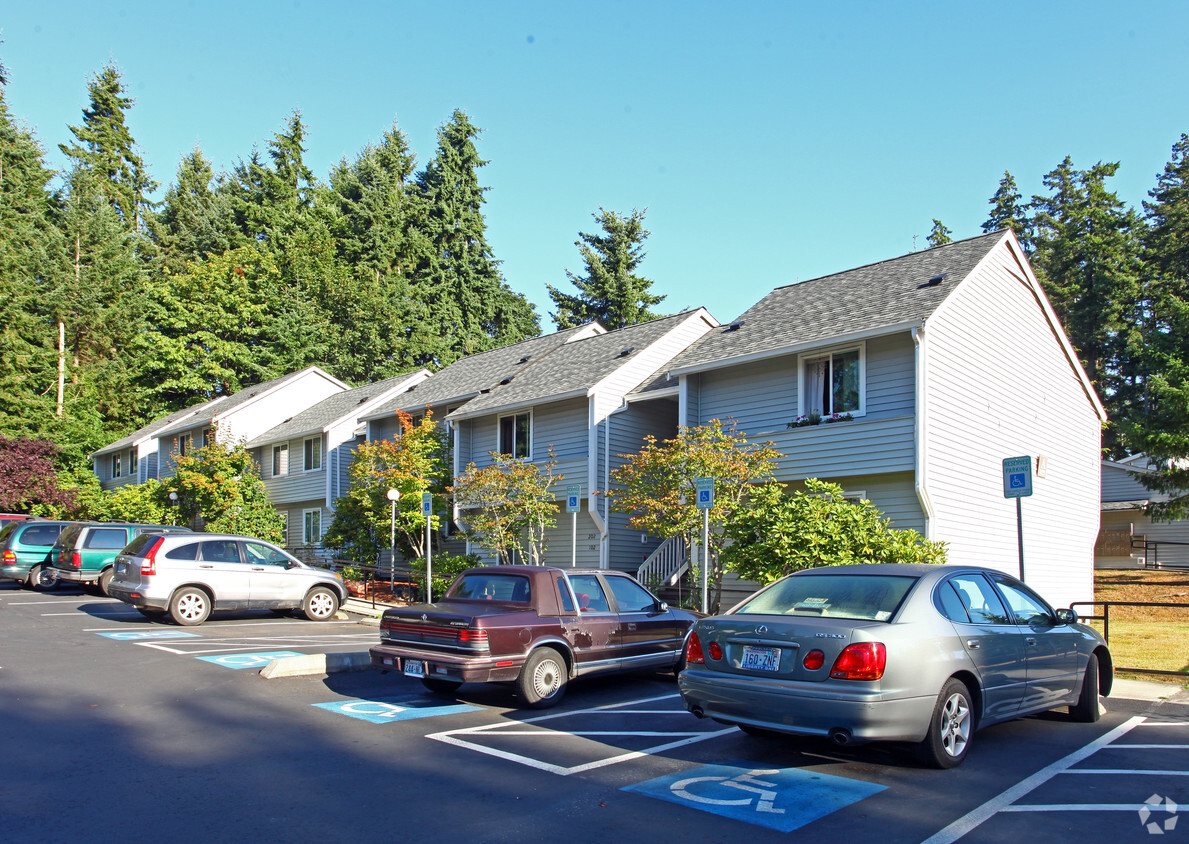 Primary Photo - Island Terrace Apartments