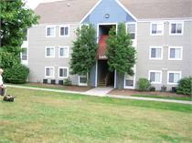 Spacious 4bd/2ba Apartment at Hunters Ridg... - Spacious 4bd/2ba Apartment at Hunters Ridg...