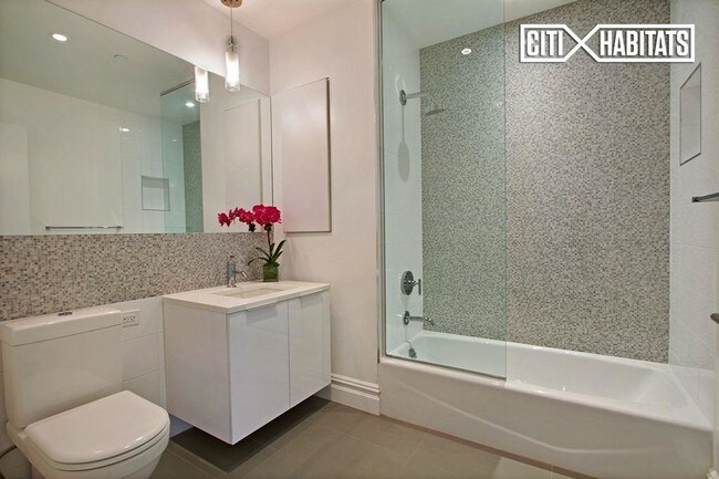 Foto del edificio - 148 W 28th St