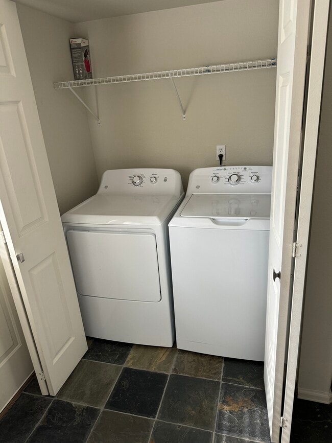 Newer W&D - 3022 W 107th Pl