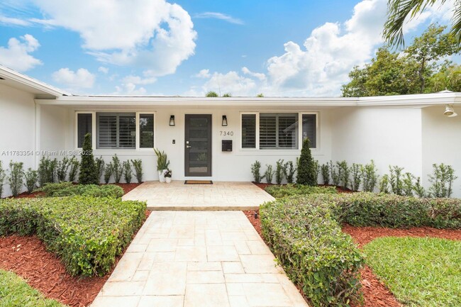Foto del edificio - 7340 SW 131st St