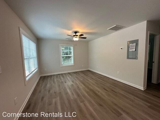 Building Photo - 2 br, 1 bath House - 54 Miller Road