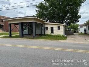Building Photo - 700 S College Ave