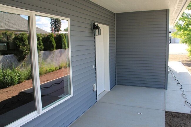 Foto del edificio - 5TH ST DUPLEX (PL#60)