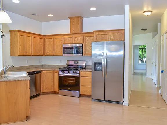 Foto del edificio - 2914 Farmington Ave