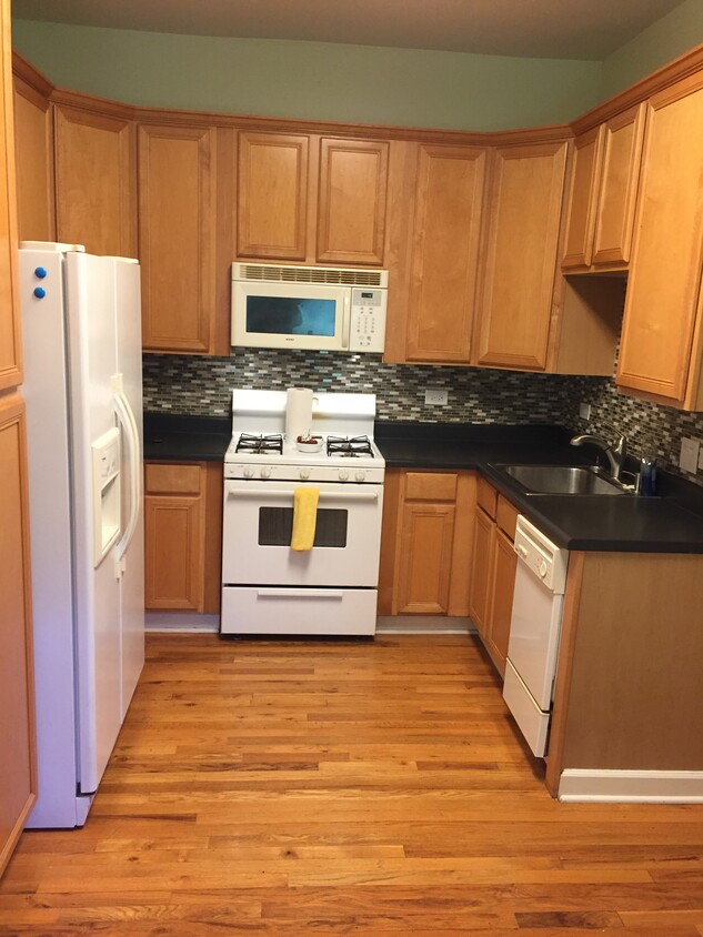 appliances incl/ glass backsplash - 4341 W Jackson Blvd