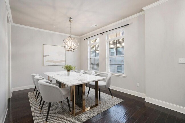 Foto del edificio - 612 Luckett Ct