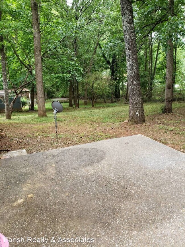 Foto del edificio - 3 br, 2 bath House - 4976 Oakdale Dr