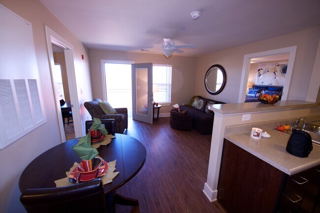 Building Photo - 2821 Biggin Hill Ct