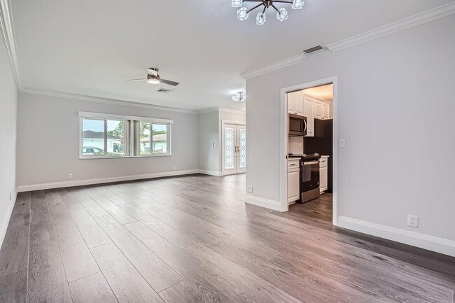 Building Photo - 104 Saint Cloud Ln