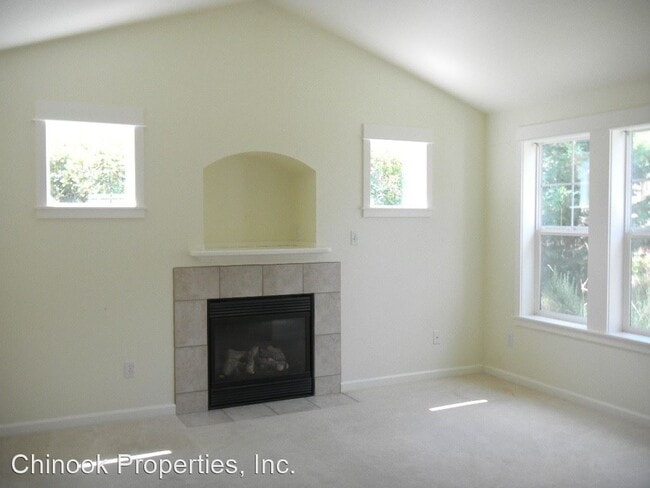 Building Photo - 3 br, 2 bath House - 2437 Portland Aly