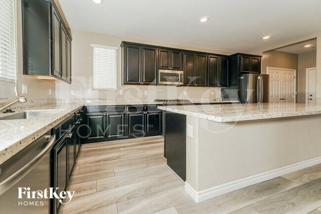 Building Photo - 6950 Denio Island St