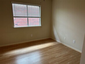 Building Photo - 11815 Balmorhea Ln