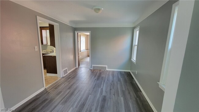 Building Photo - 4057 Bayard Rd