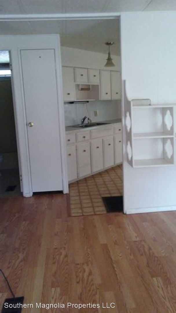 Building Photo - 2 br, 1.5 bath House - 120 Twin Lakes Circle