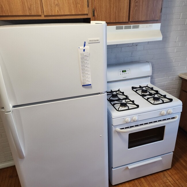 Building Photo - 326 E Central St