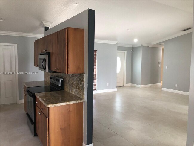 Building Photo - 16460 SW 144th Pl