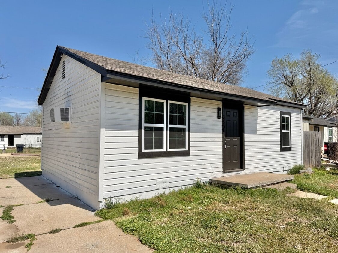 Foto del edificio - 2 bed 1 bath SW OKC!