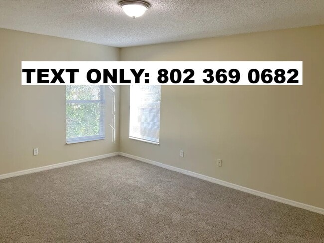 Building Photo - 1420 Lodge Terrace