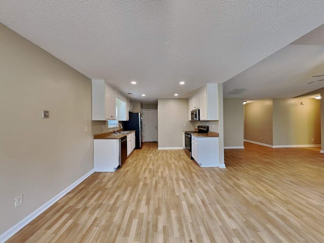 Building Photo - 2773 Sam Calvin Dr