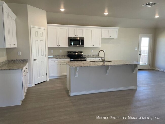 Building Photo - 1349 Bajada St