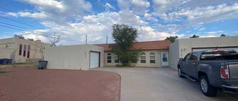 Primary Photo - 10712 Ivanhoe Dr