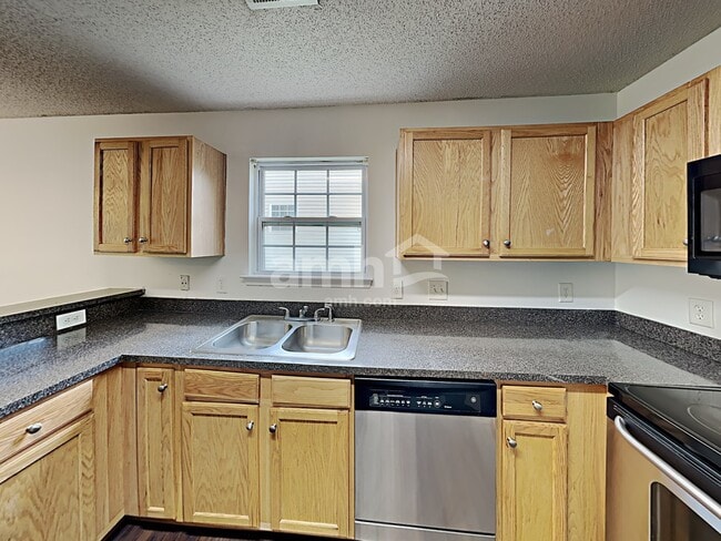 Building Photo - 7316 Aragorn Ln