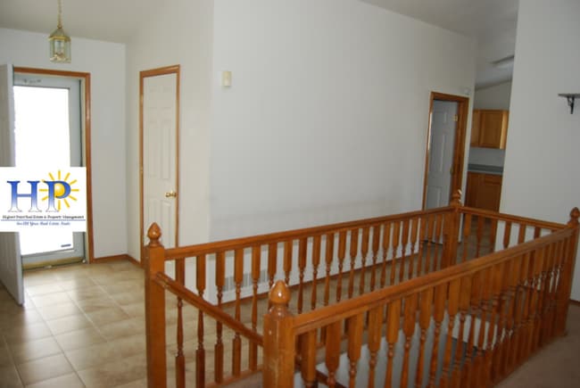 Building Photo - 9551 Waterbury Dr