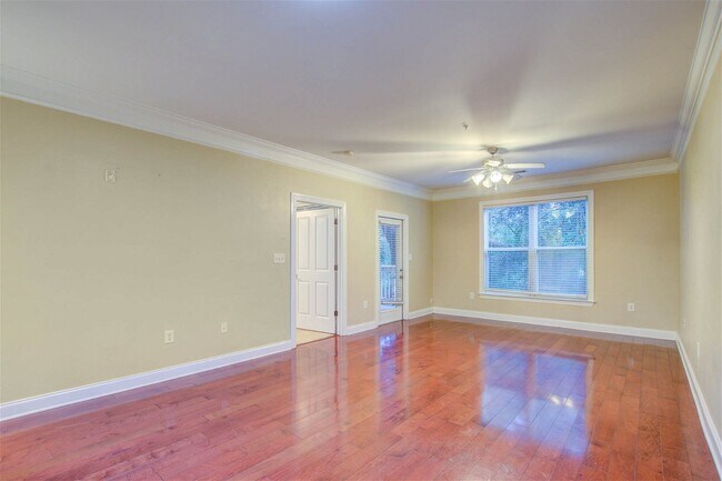 Building Photo - 2244 Ashley Crossing Drive Apt #413, Charl...