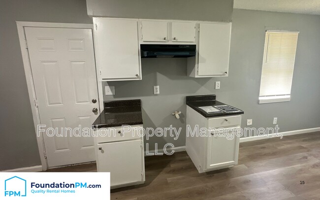 Foto del edificio - 996 N Claybrook St