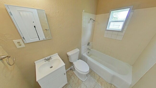 Foto del edificio - 1505 NW Smith Ave