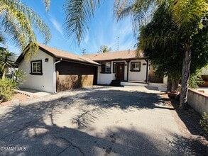 Building Photo - 22206 Del Valle St