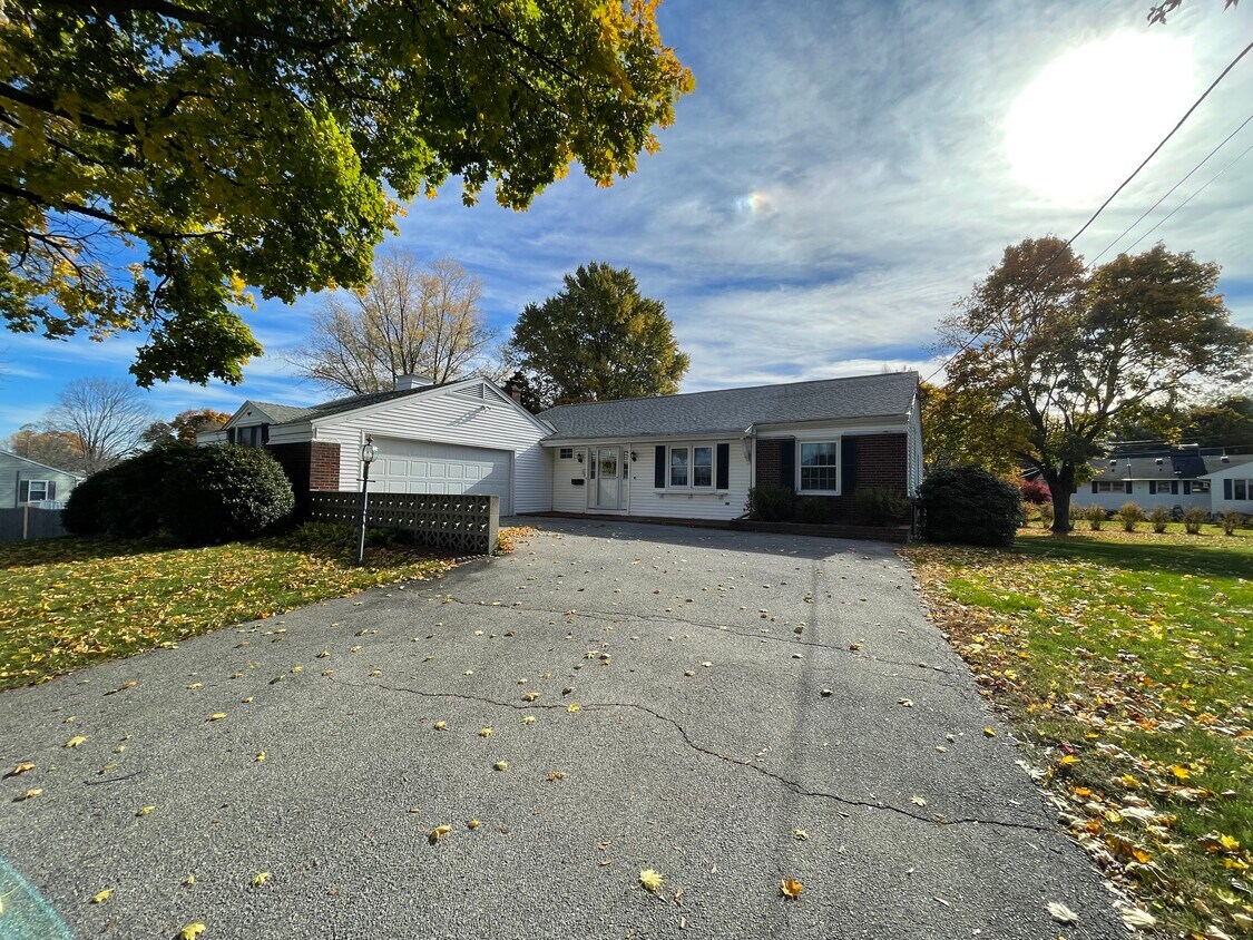 46 Magnolia Dr, North Andover, MA 01845 House Rental in North Andover