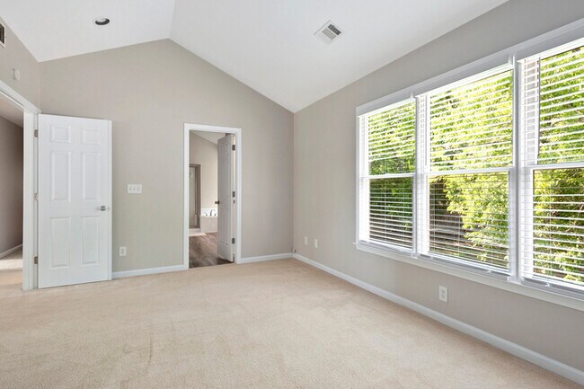 Building Photo - 5935 Findley Chase Dr, Duluth