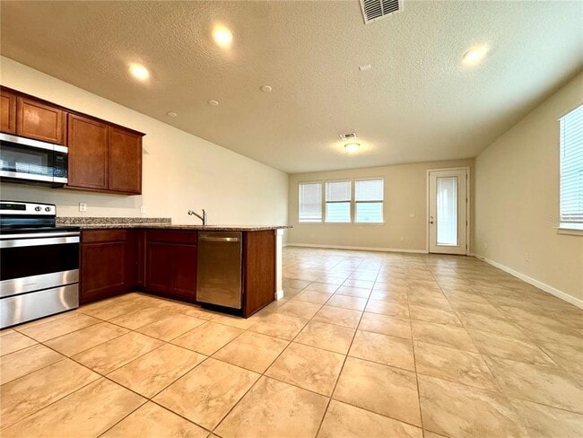 Building Photo - 10904 Leafshore Lp