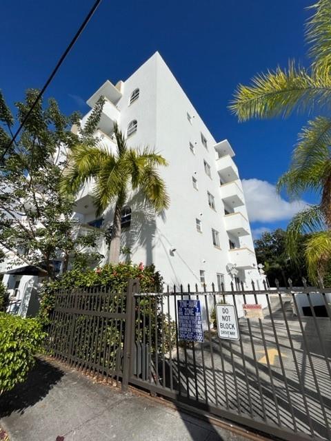 Foto del edificio - 3051 SW 27th Ave