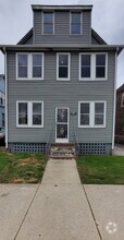 Building Photo - 3923 Elm St