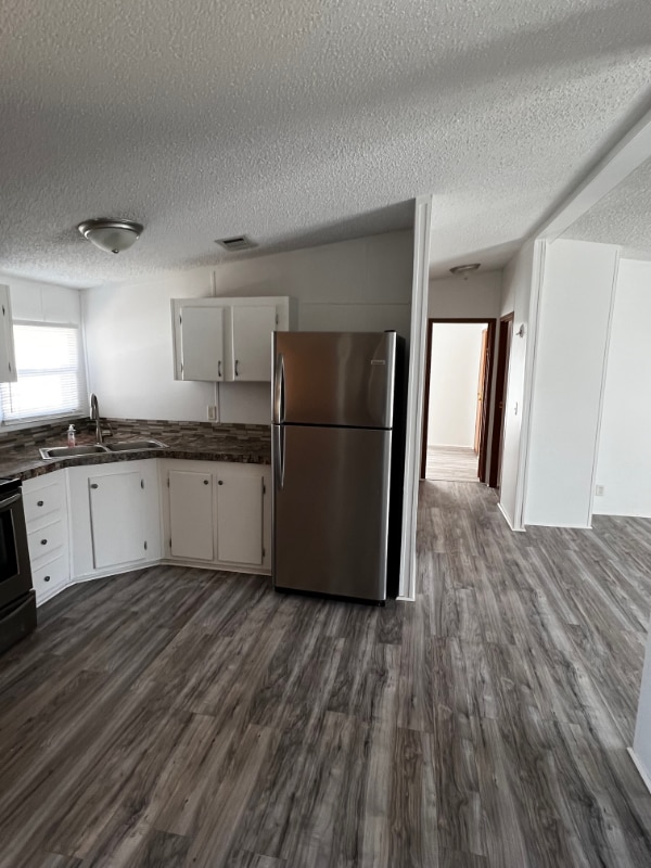 Building Photo - 6859 NE 1st Pl