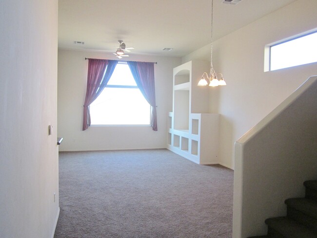 Foto del edificio - FREE RENT!!! MOVE IN SPECIAL - $500 off FE...