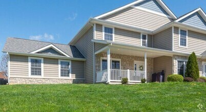 Building Photo - 2724 E Bressingham Wy