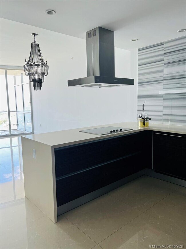 Foto del edificio - 1100 Biscayne Blvd
